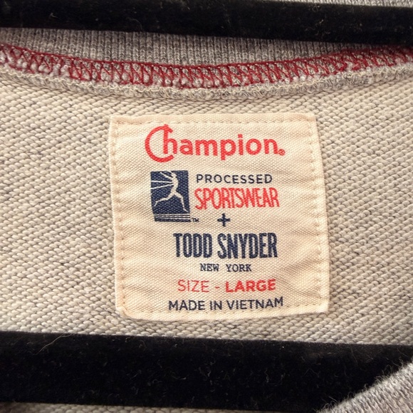 Champion Men’s Large Sweatshirt Short Sleeve - Picture 2 of 4